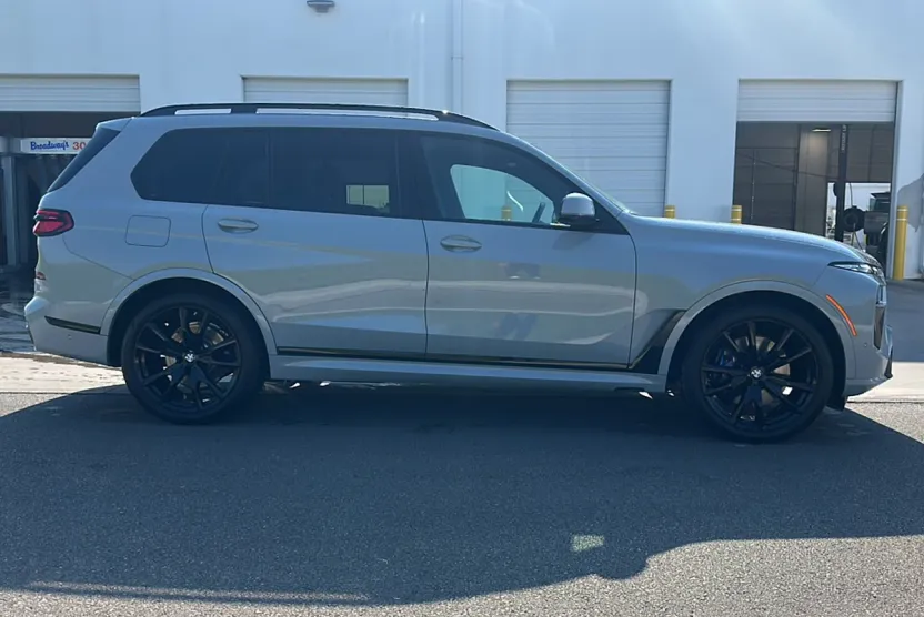 2023 Bmw X7 xDrive40i photo 1