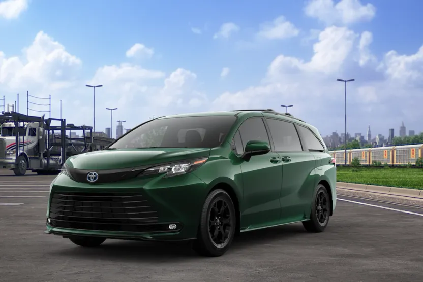 2025 Toyota Sienna Woodland Edition photo 1