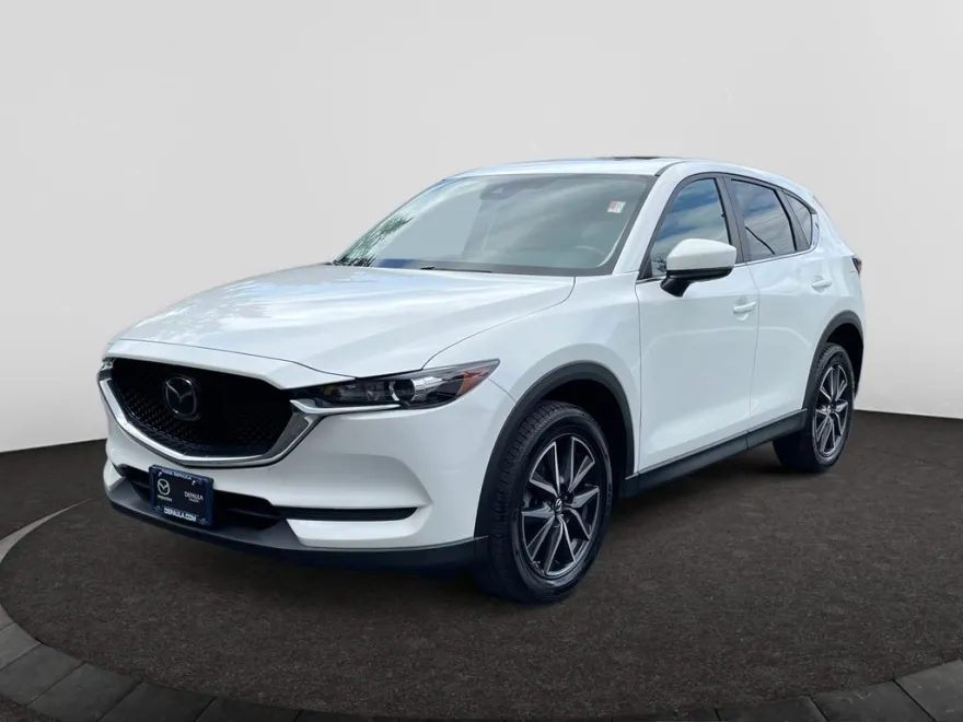 2018 Mazda CX-5 Touring photo 1