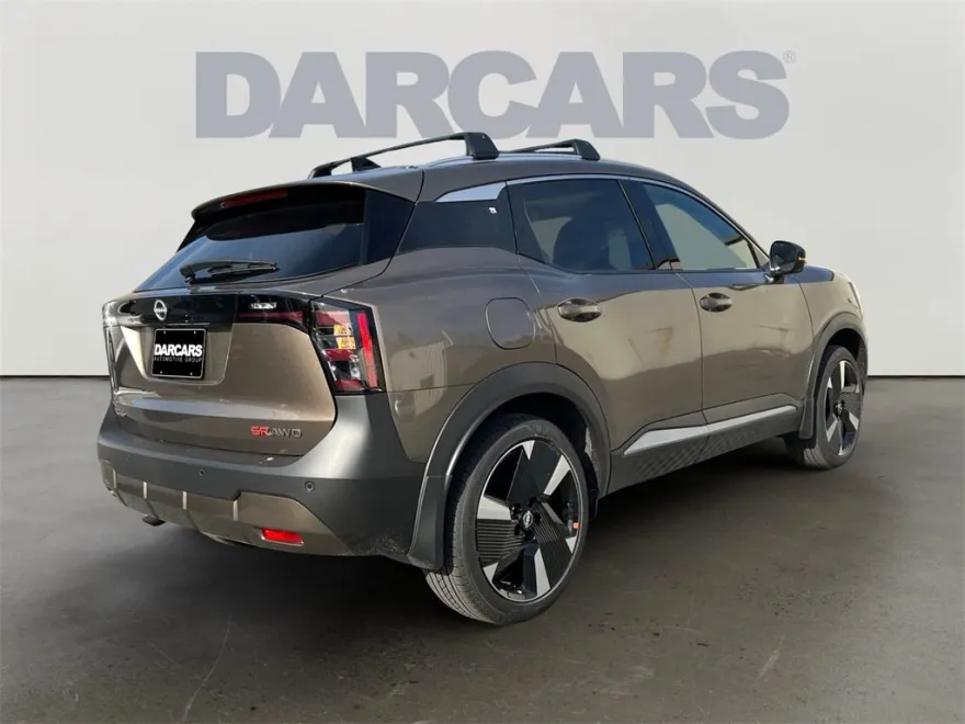 2026 Nissan Kicks SR photo 1