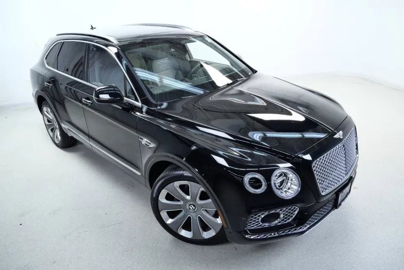 2018 Bentley Bentayga Mulliner photo 1
