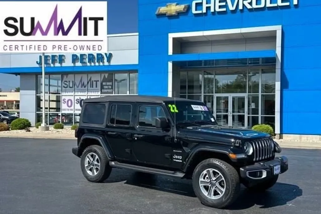 2022 Jeep Wrangler Unlimited Sahara photo 1