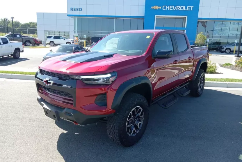 2026 Chevrolet Colorado ZR2 photo 1