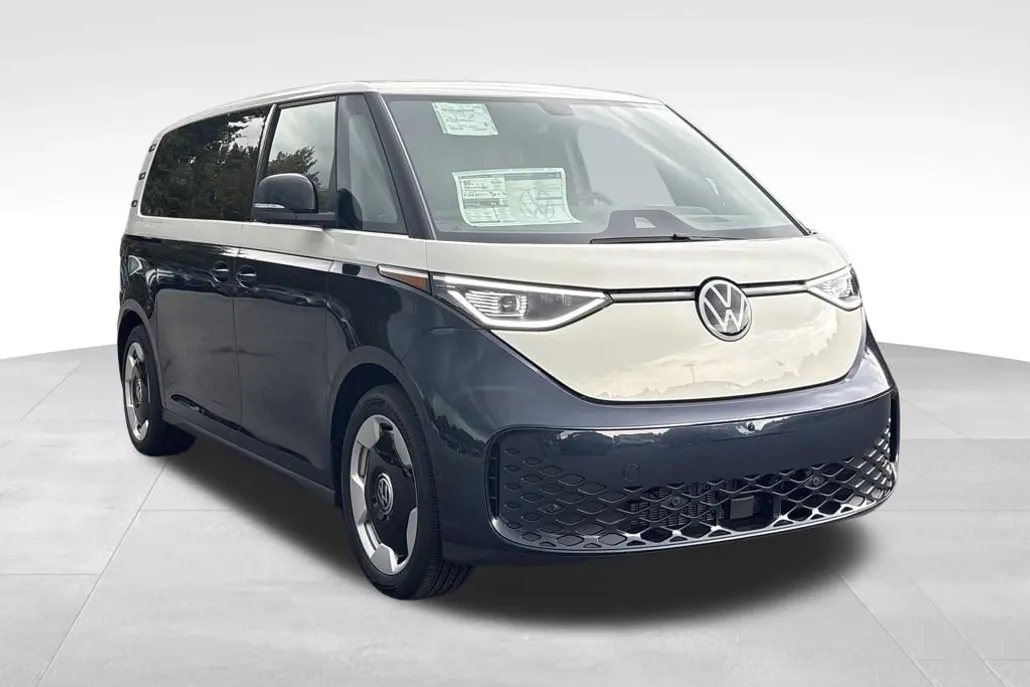 2025 Volkswagen ID. Buzz Pro Plus photo 1
