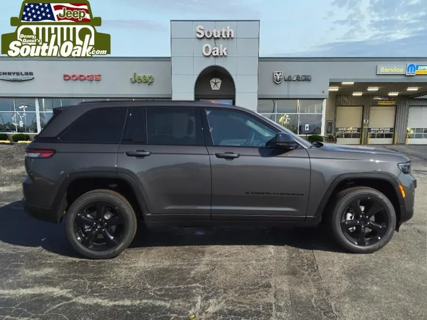 2025 Jeep Grand Cherokee Limited photo 1