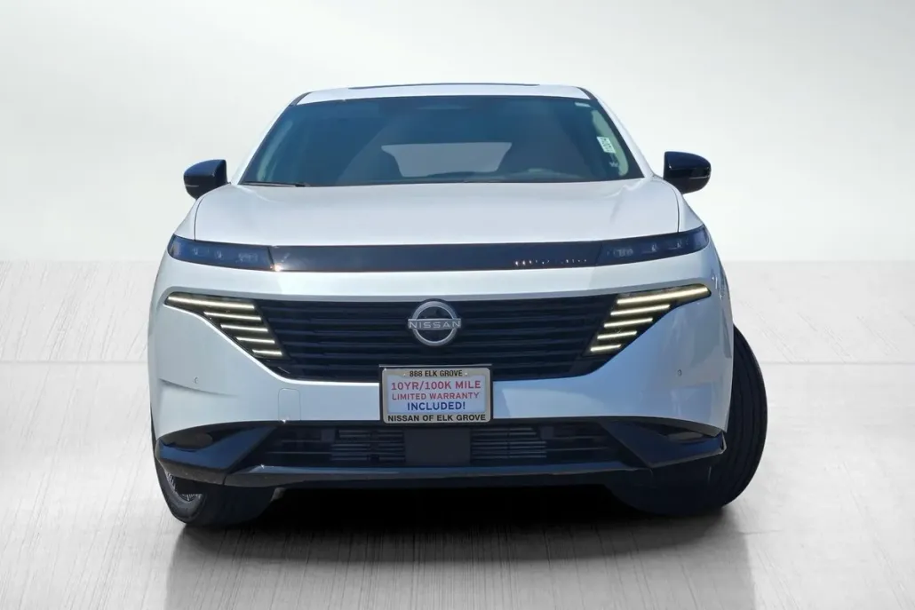 2025 Nissan Murano Platinum photo 1