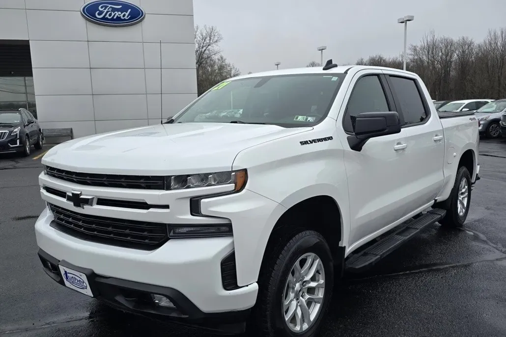 2021 Chevrolet Silverado 1500 RST photo 1