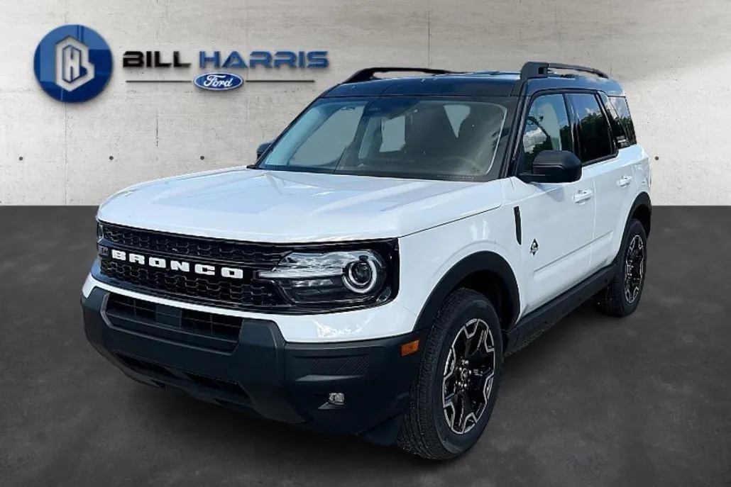 2025 Ford Bronco Sport Outer Banks photo 1