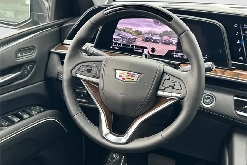 2023 Cadillac Escalade ESV Sport Platinum photo 1