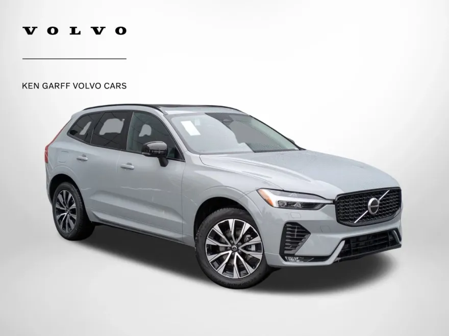 2025 Volvo XC60 Core photo 1