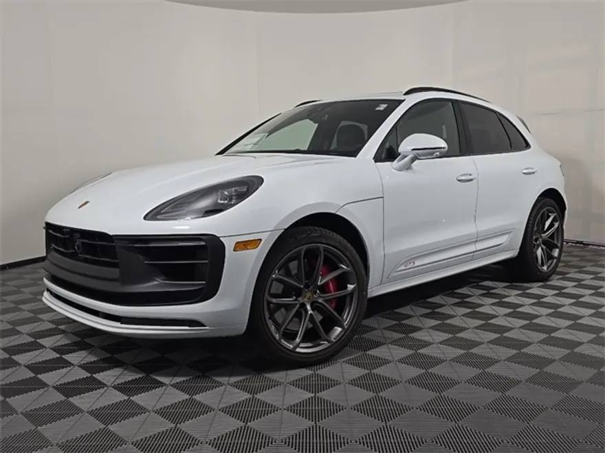 2026 Porsche Macan GTS photo 1