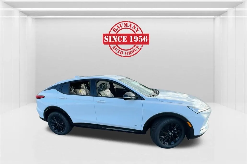 2025 Buick Envista ST photo 1