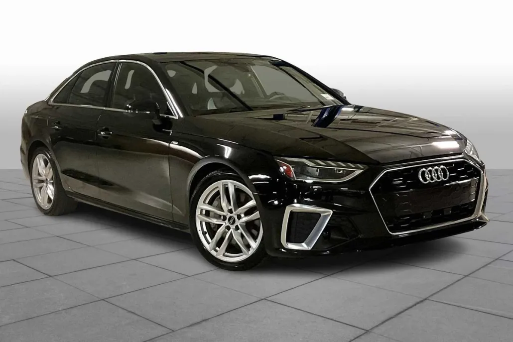2023 Audi A4 S line Quattro Premium Plus photo 1