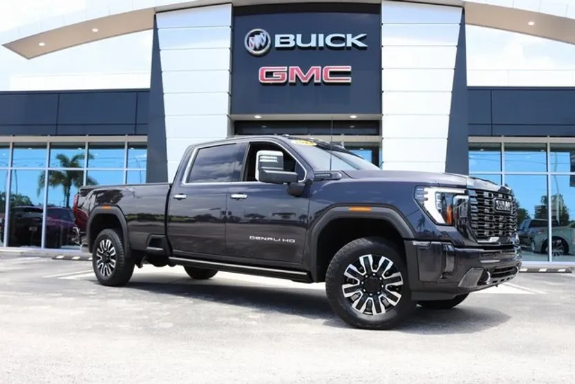 2024 Gmc Sierra 3500 HD Denali Ultimate photo 1