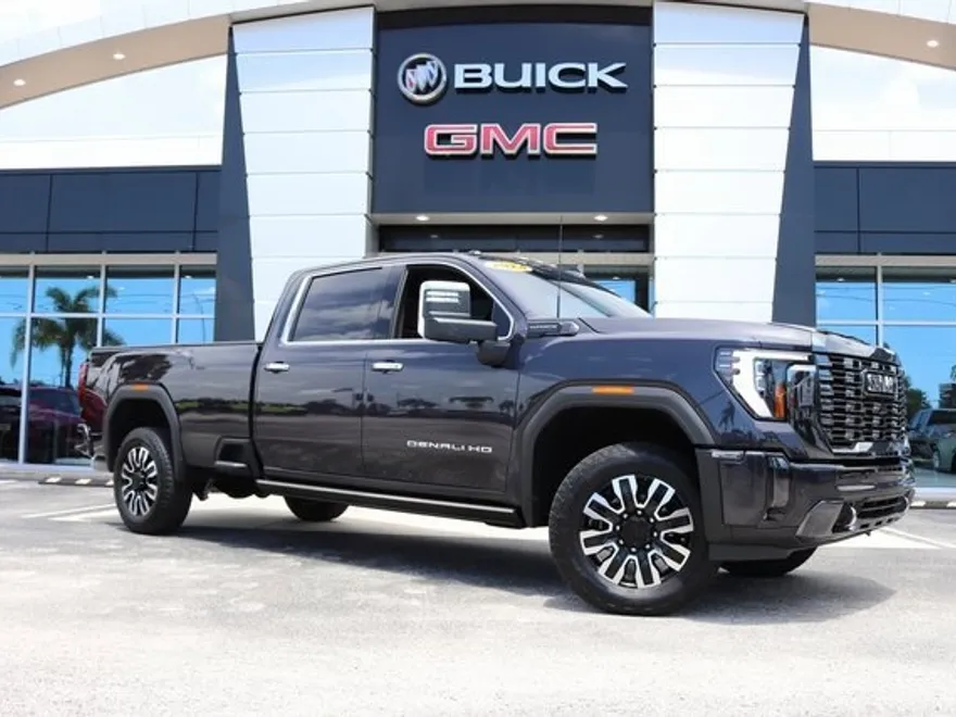 2024 Gmc Sierra 3500 HD Denali Ultimate photo 1