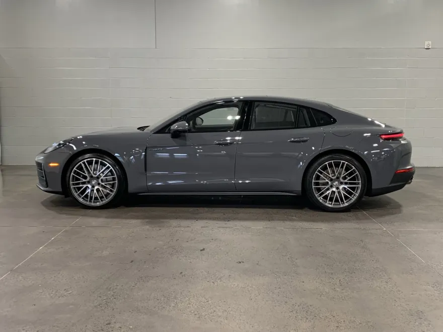 2026 Porsche Panamera 4S E-Hybrid photo 1