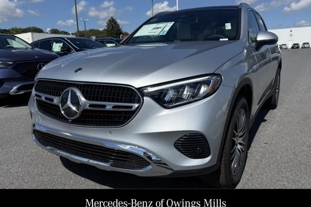 2026 Mercedes Benz GLC 300 4MATIC photo 1