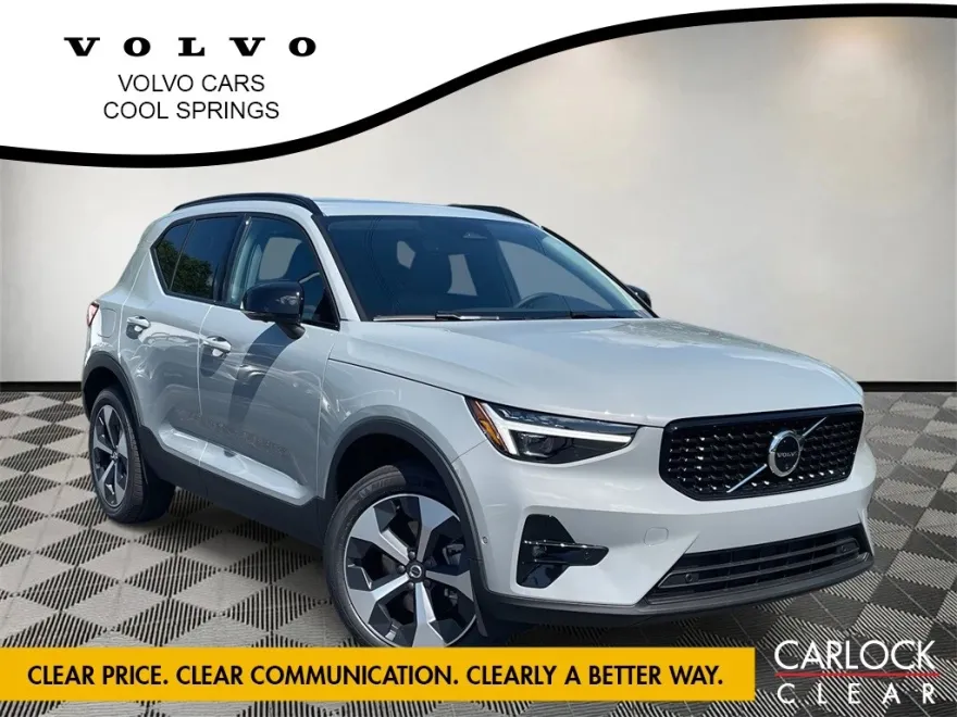 2026 Volvo XC40 Plus photo 1