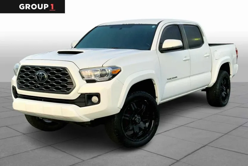 2017 Toyota Tacoma TRD Sport 4x4 Double Cab V6 photo 1