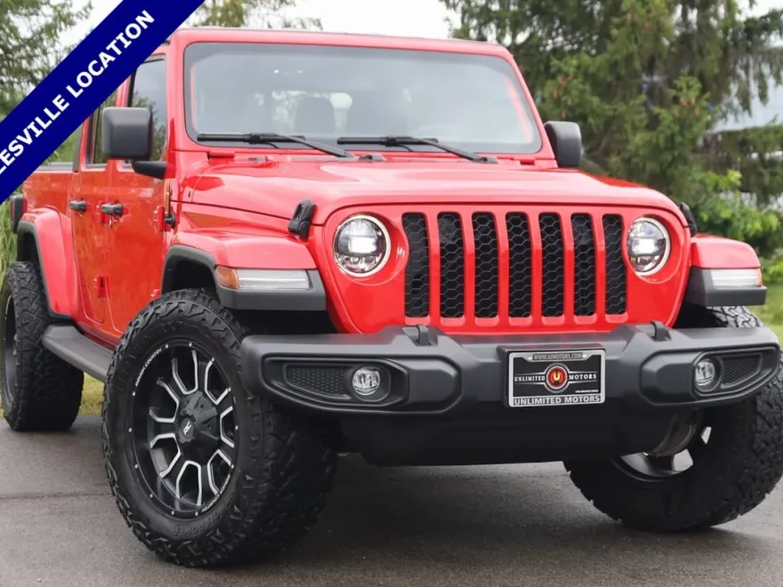 2023 Jeep Gladiator Sport S photo 1
