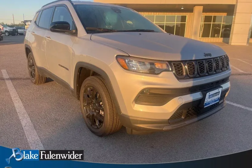 2026 Jeep Compass Latitude photo 1