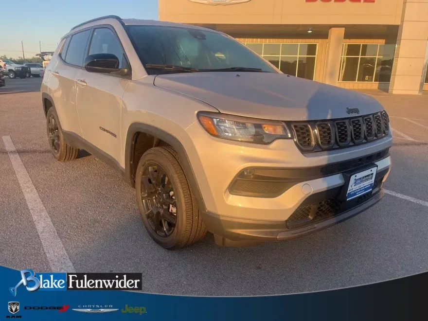 2026 Jeep Compass Latitude photo 1