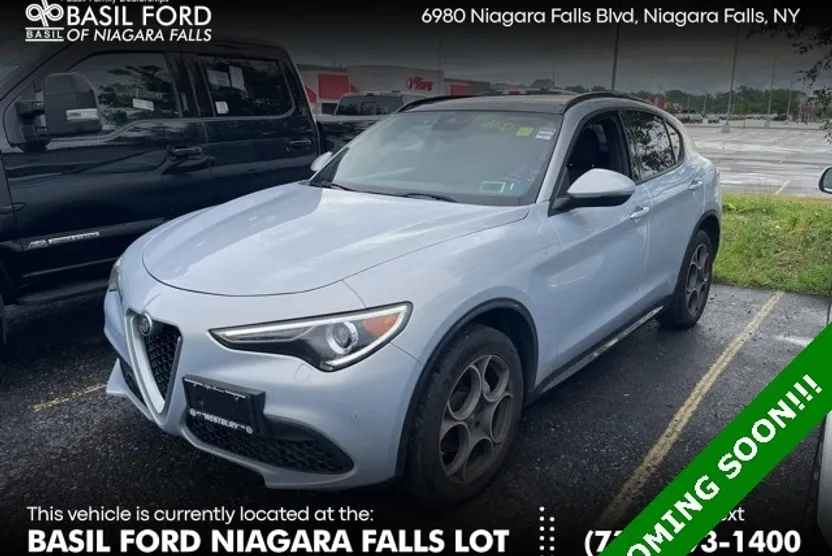 2022 Alfa Romeo Stelvio Ti photo 1