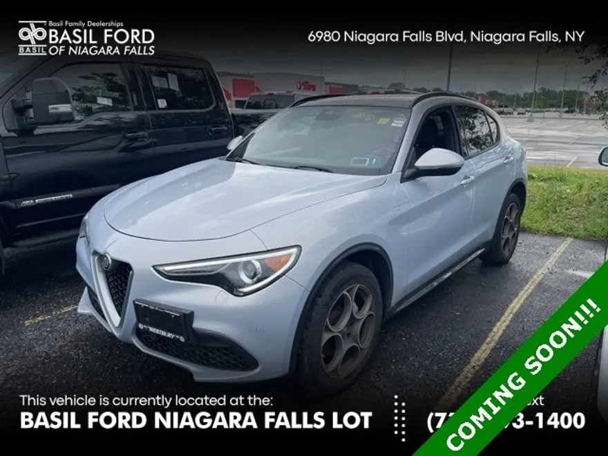 2022 Alfa Romeo Stelvio Ti photo 1