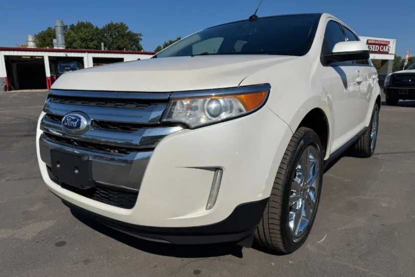 2014 Ford Edge SEL photo 1