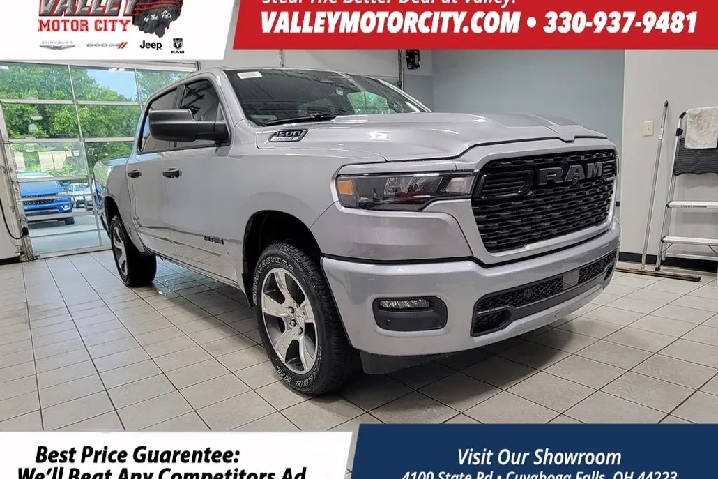 2025 Ram 1500 Tradesman photo 1