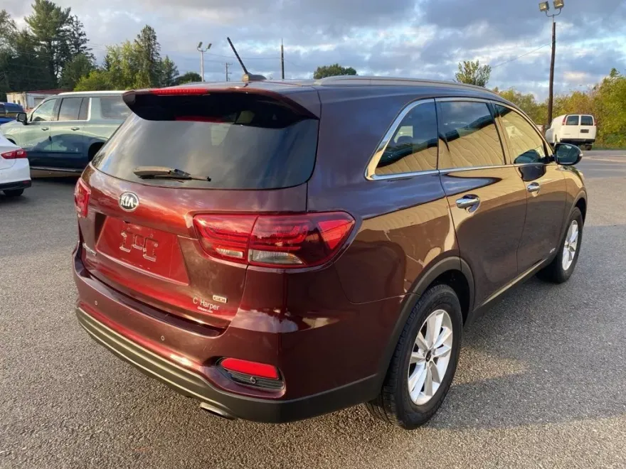 2020 Kia Sorento LX S photo 1