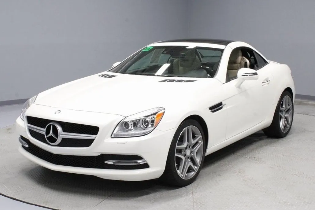 2013 Mercedes Benz SLK 350 photo 1