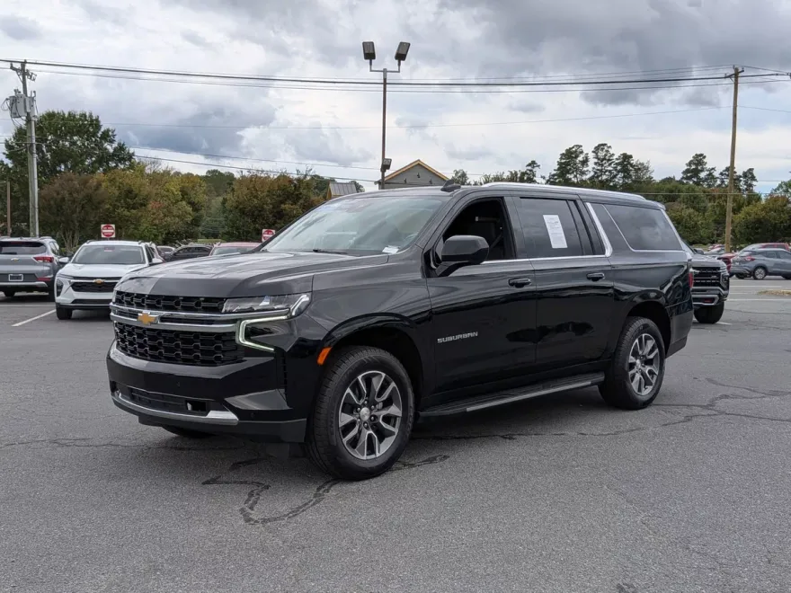 2024 Chevrolet Suburban LS photo 1