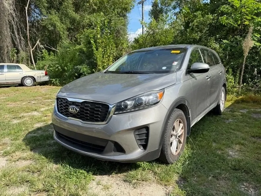 2019 Kia Sorento LX photo 1