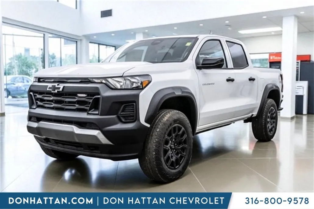 2026 Chevrolet Colorado Trail Boss photo 1
