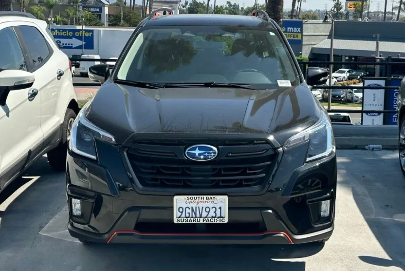 2023 Subaru Forester Sport photo 1