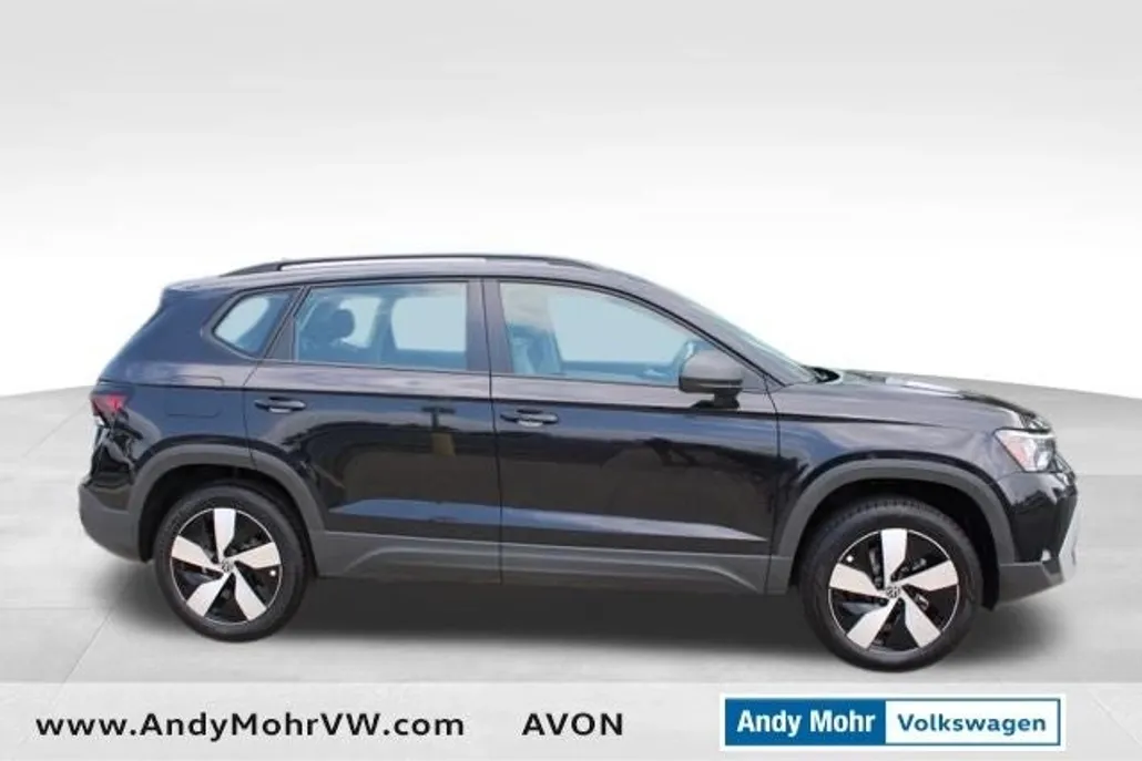 2025 Volkswagen Taos S photo 1