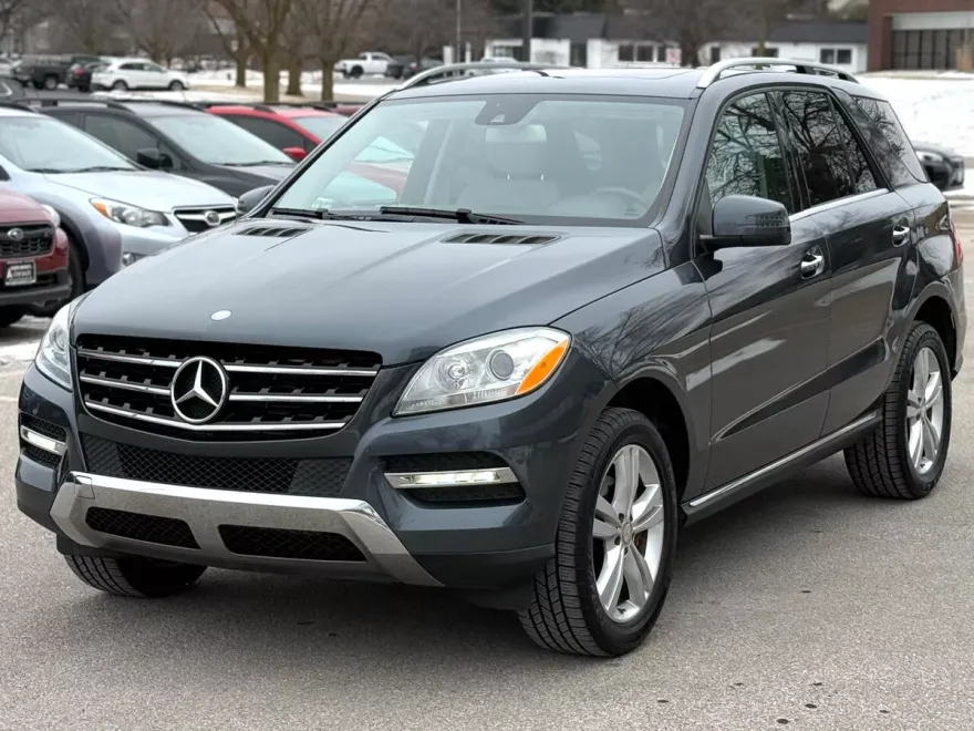 2015 Mercedes Benz ML 250 BlueTEC 4MATIC photo 1