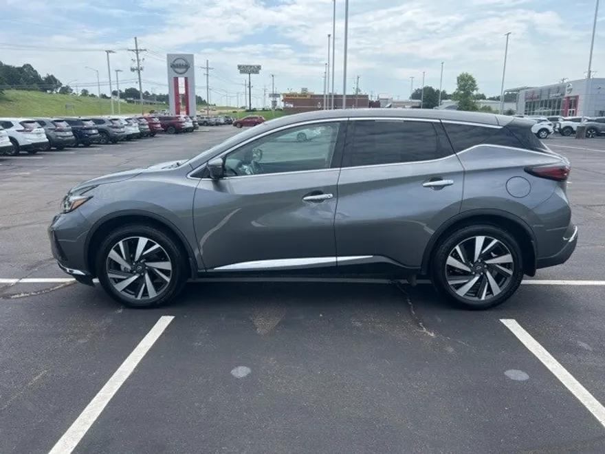 2023 Nissan Murano SL photo 1