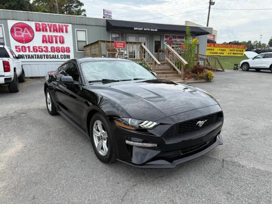 2020 Ford Mustang EcoBoost photo 1
