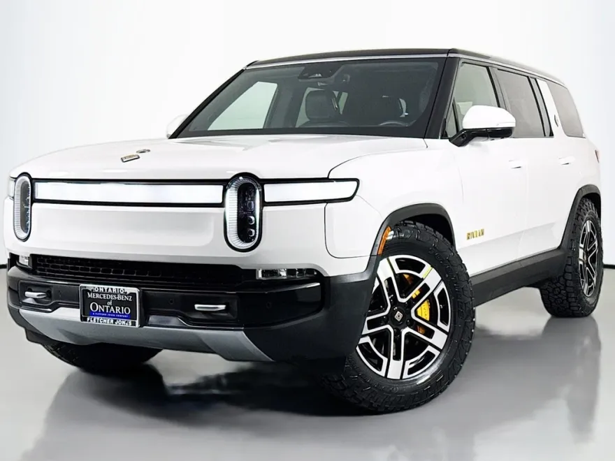 2023 Rivian R1S Adventure photo 1