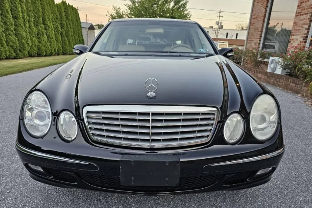 2005 Mercedes Benz E 320 photo 1