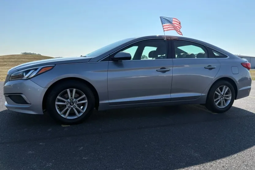 2016 Hyundai Sonata SE Eco photo 1