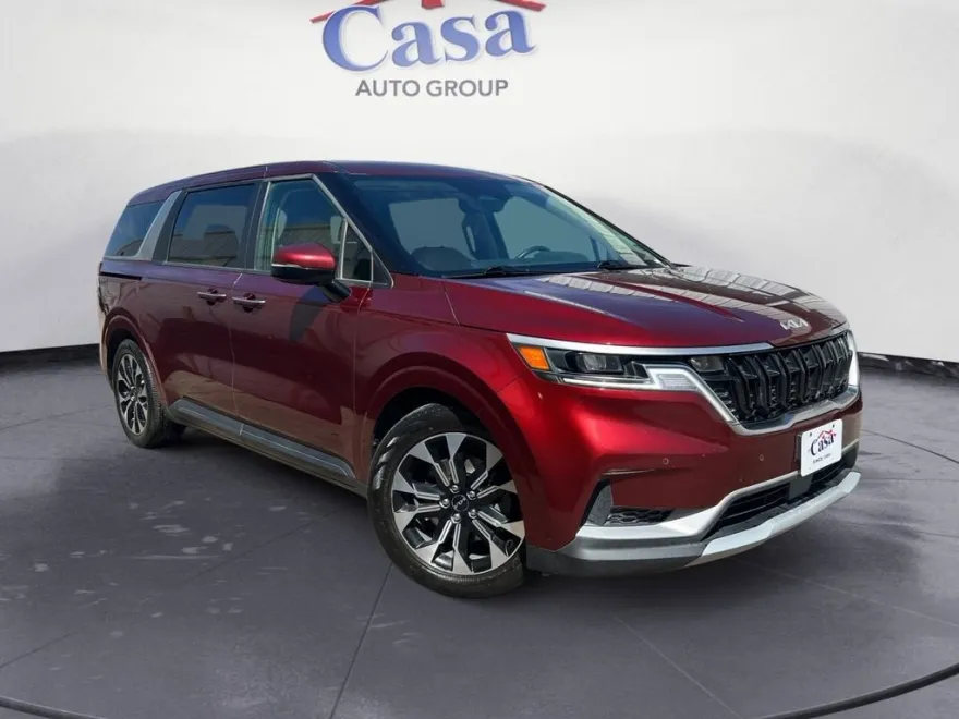 2023 Kia Carnival EX photo 1