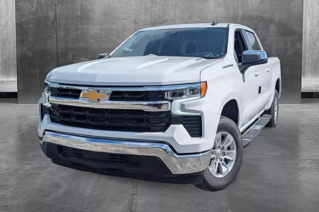 2025 Chevrolet Silverado 1500 LT photo 1