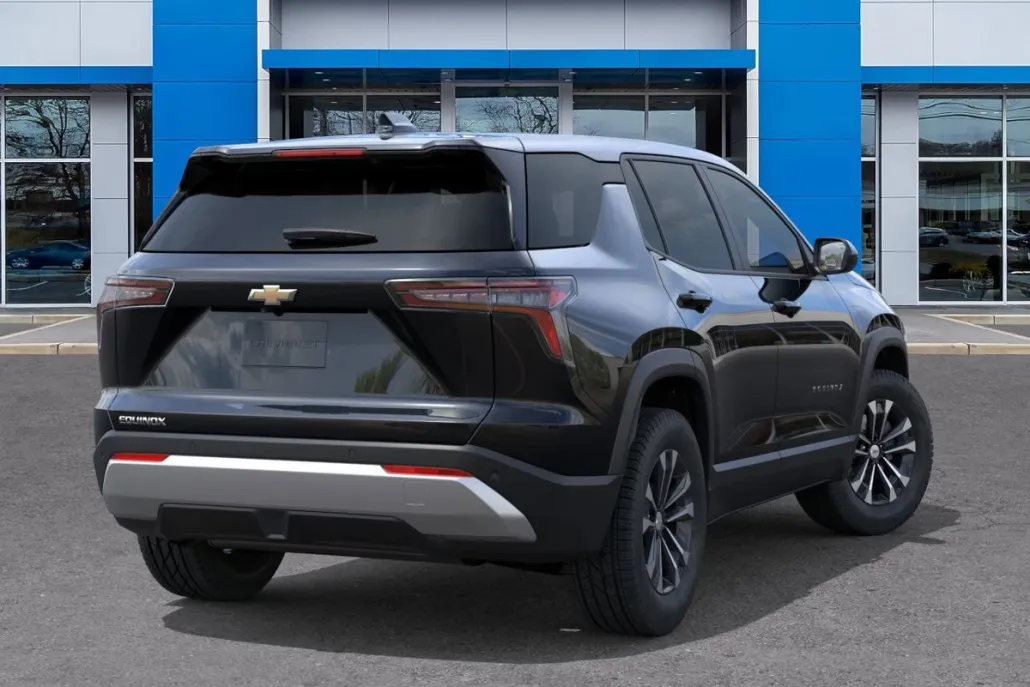 2025 Chevrolet Equinox LT photo 1