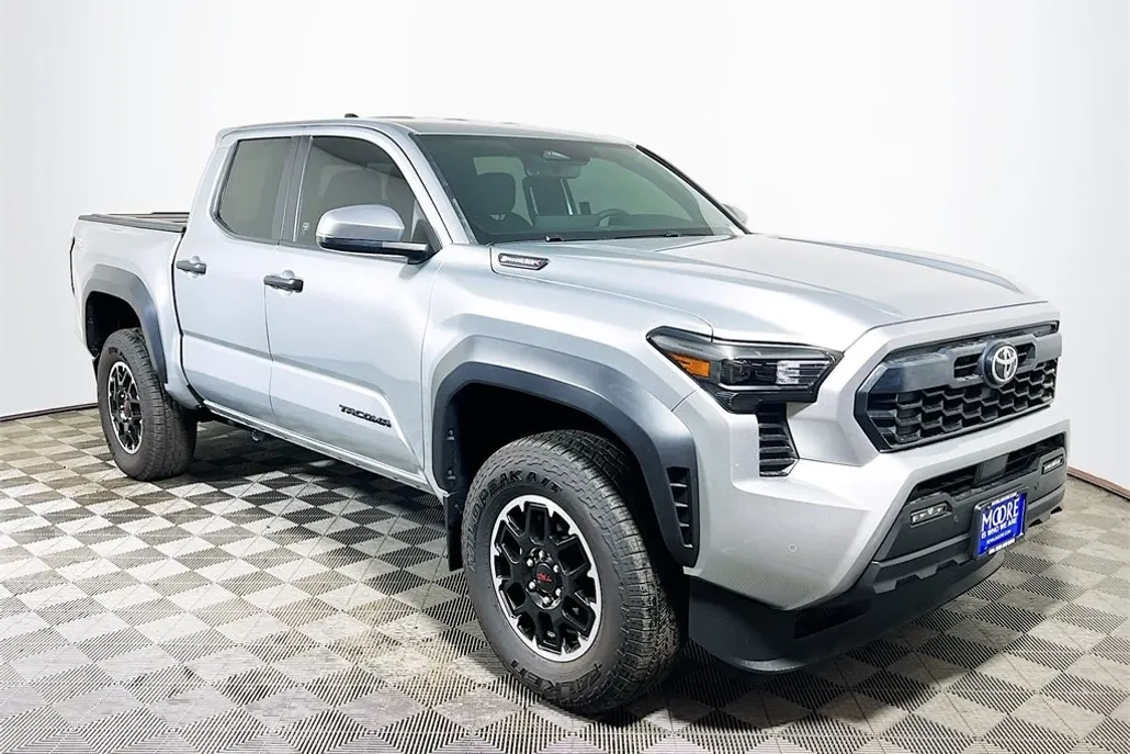 2024 Toyota Tacoma TRD Sport photo 1