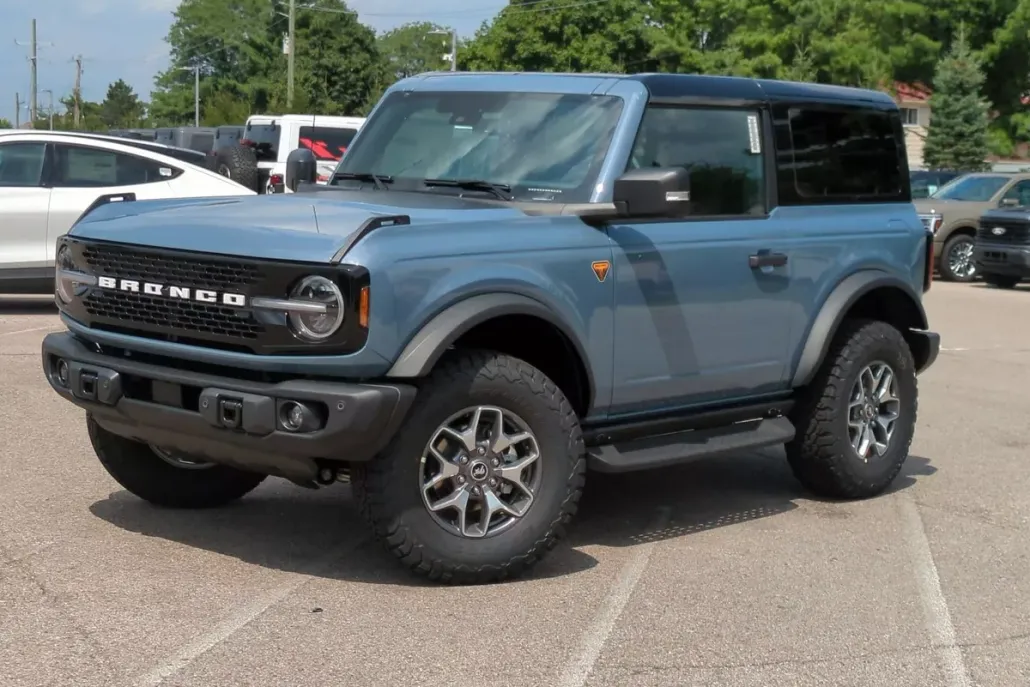 2025 Ford Bronco Badlands photo 1