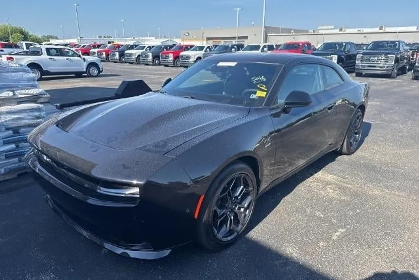 2025 Dodge Charger Daytona R/T photo 1