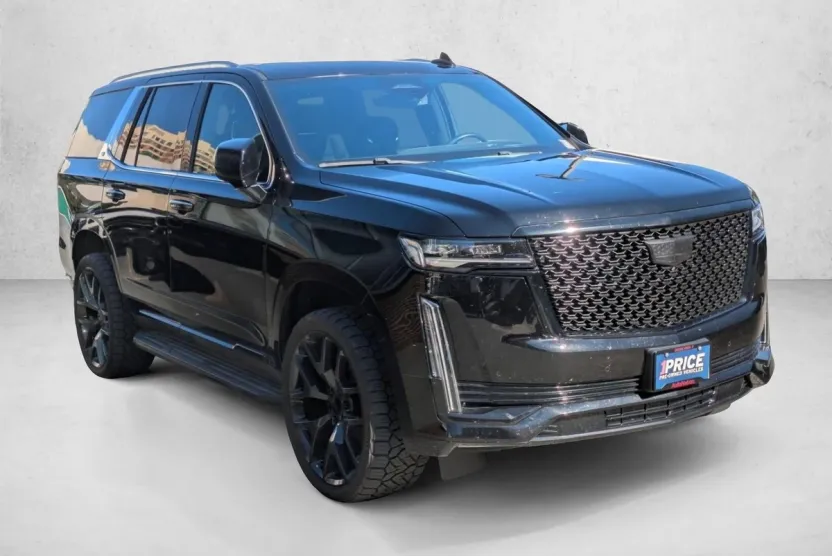2022 Cadillac Escalade Luxury photo 1